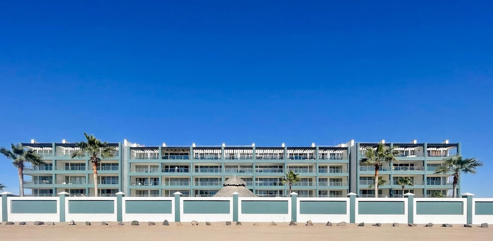 Unwind in a Modern Condo With Stunning View