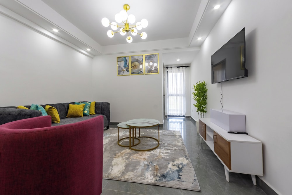 Erica Suites - Riverside 1BR Apartments