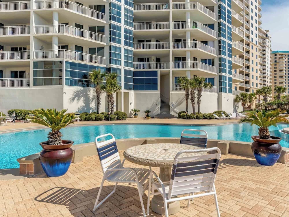 Palacio #202 by Southern Vacation Rentals