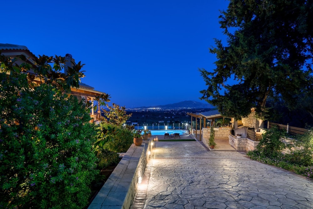 Villa Clairy 3-bedroom Villa With Private Pool