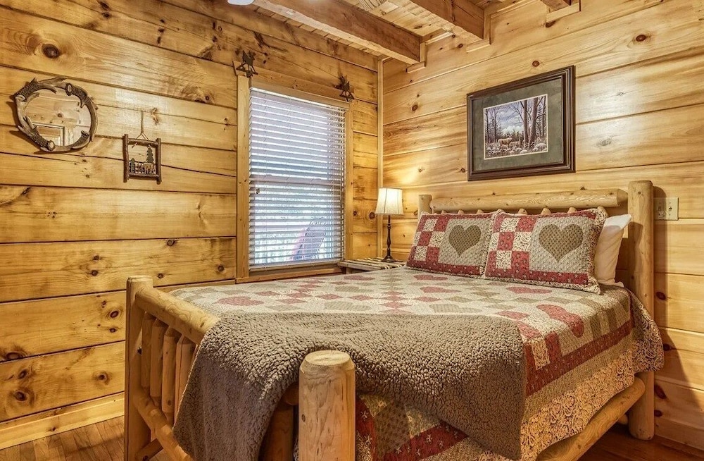 Tennessee Risky 3 Bedroom Cabin