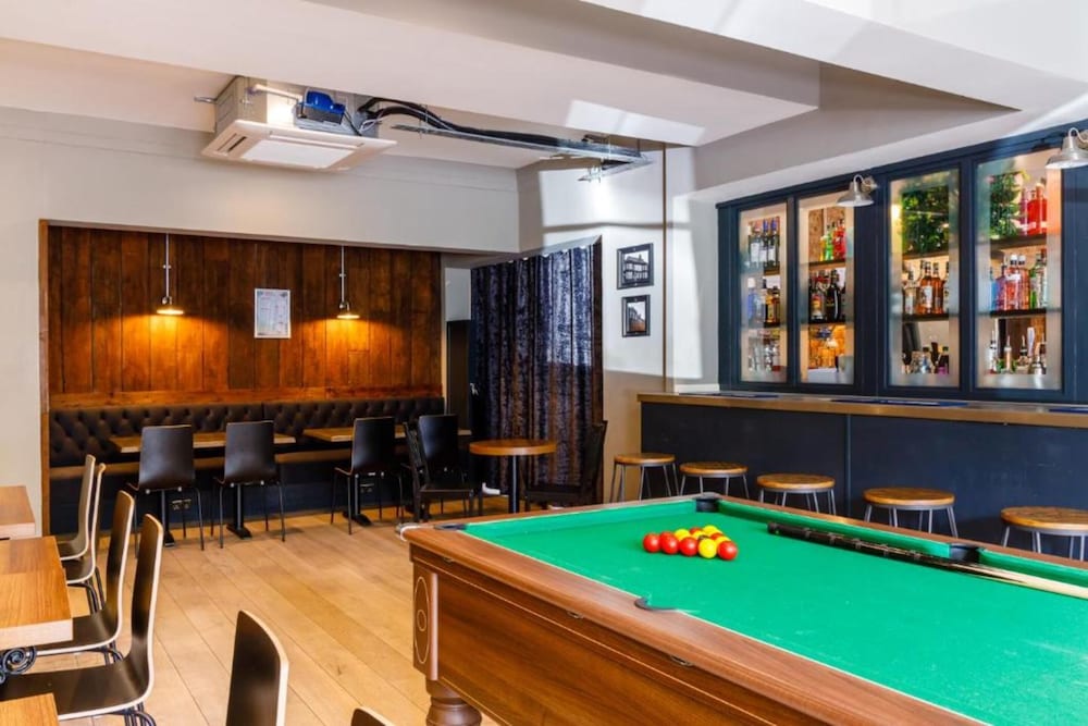 OYO Ruby Pub & Hotel view 5