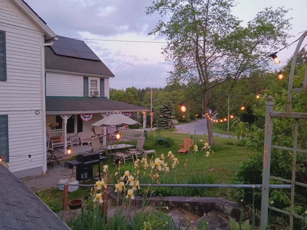 10 Mi To Gore Mountain: Home In Adirondack Park 5 Bedroom Home