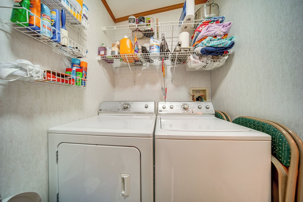 1 Mi to Lake Access: Erie Home w/ Private Backyard