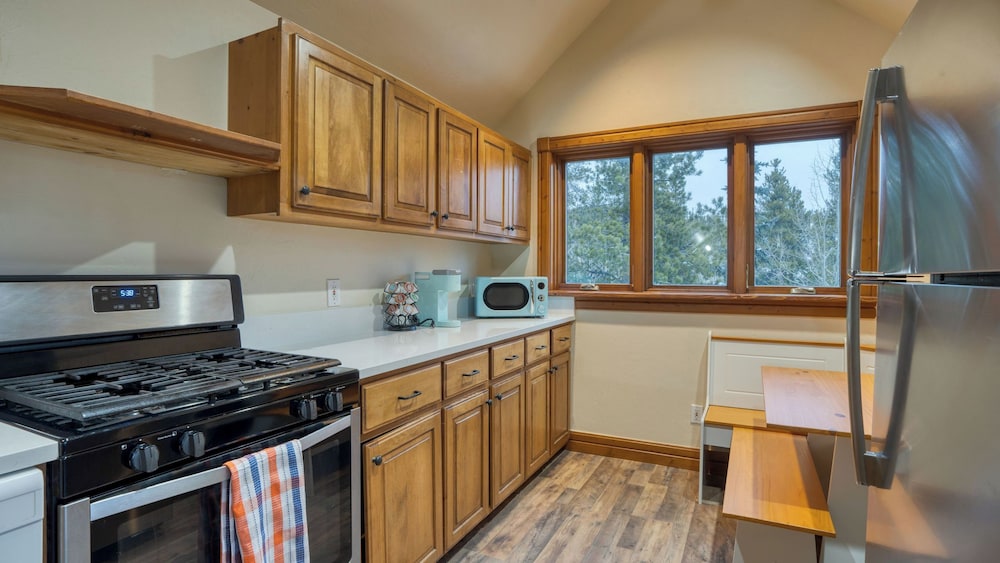 Skate Bowl, Hot Tub & Game Room Breckenridge Adventure Chalet by Avantstay