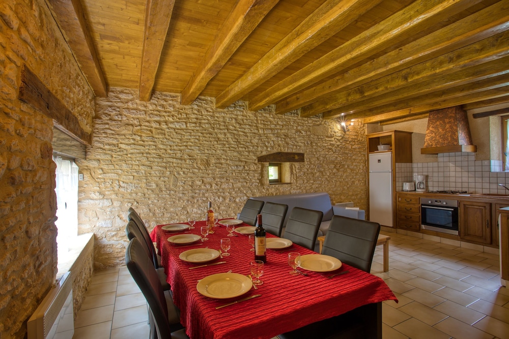 Combas Village De Gites