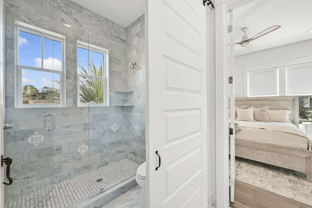 Alibi 30A by Avantstay 6bdr, Private Pool, Steps to Beach