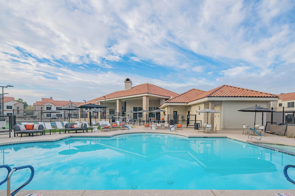 ROVE LIVING/KL - Hideaway North Scottsdale
