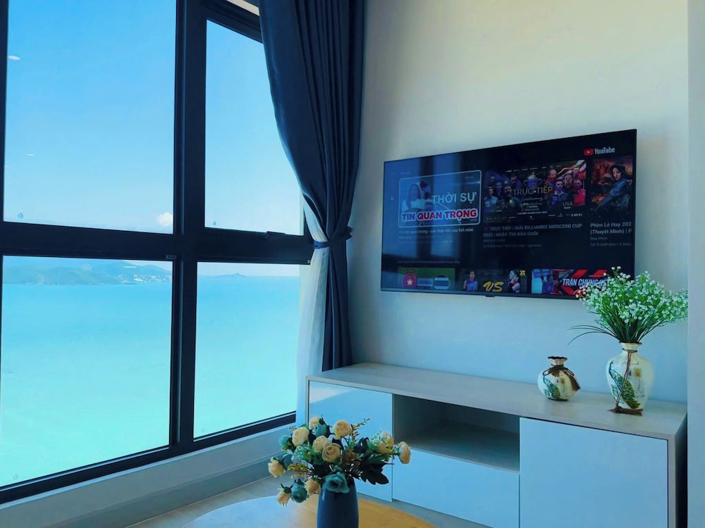 Gold Coast Balcony Serviced Apartment