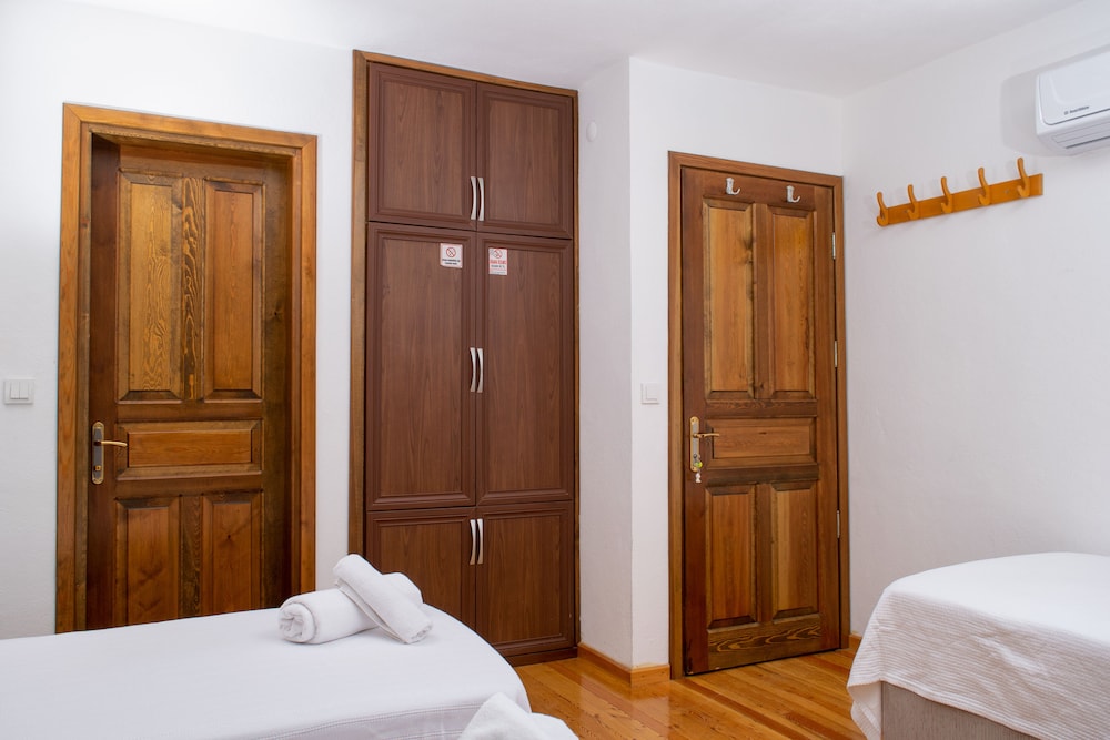 Flores Hotel Alaçatı - Image 40