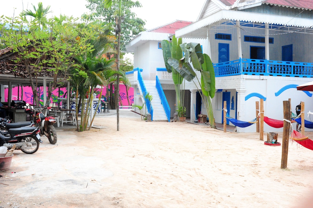 Kafu Hostel & Pool