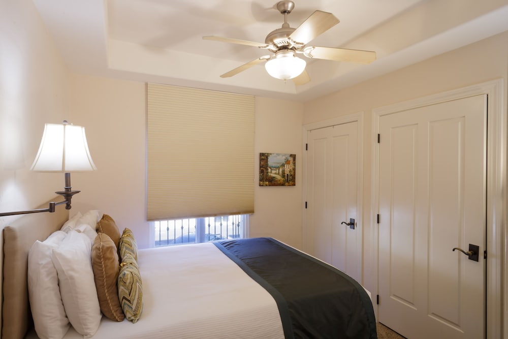 Valentina #301 1 Bedroom Condo by Redawning view 2
