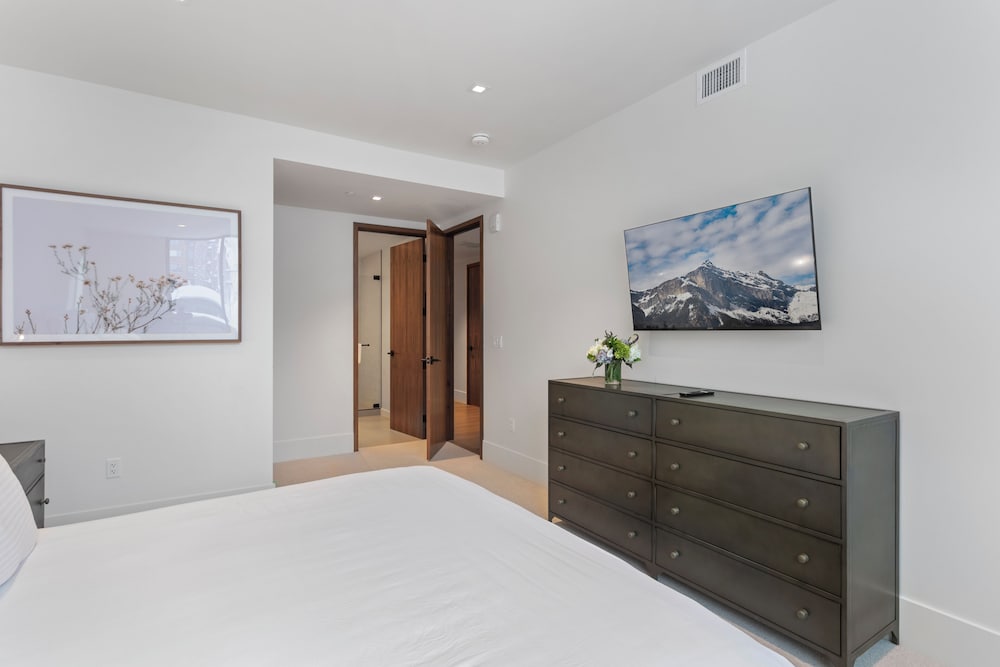 Argent at Deer Valley Resort - Three Bedroom Deluxe #205 3 Condo