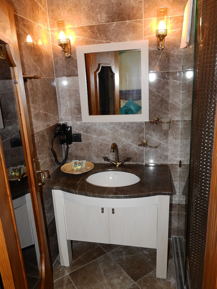 Orchis Otel - Image 32