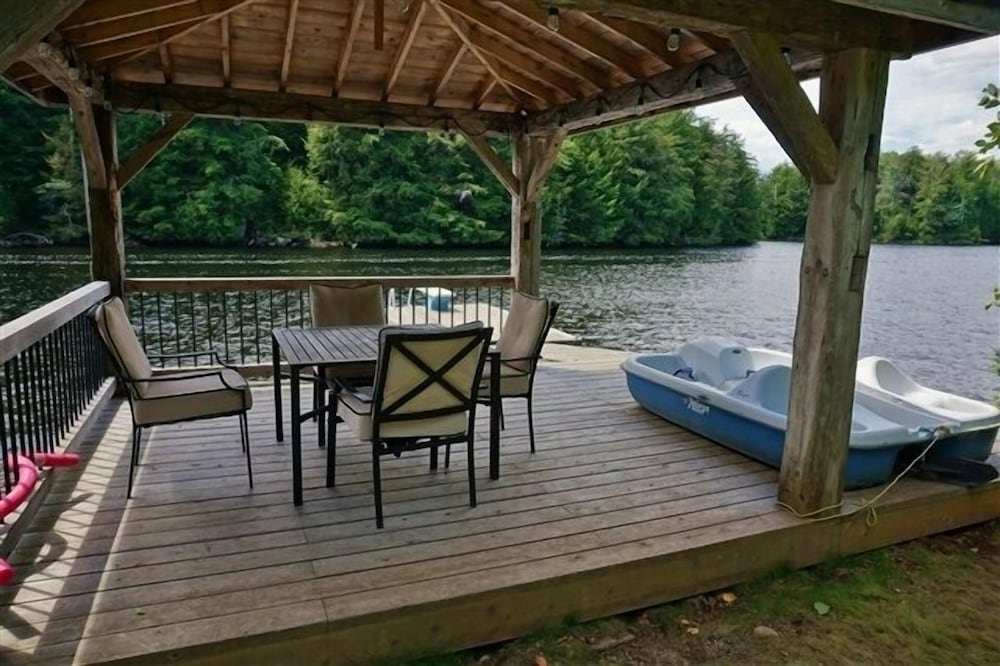 156 Eels Lake 2 Bedroom Cottage