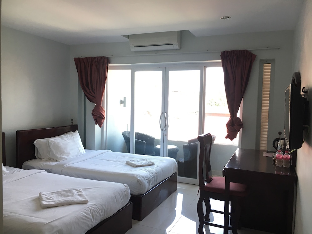 Richly Boutique Hotel & Hostel