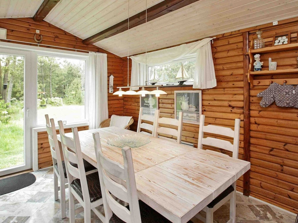 6 Person Holiday Home in Blavand