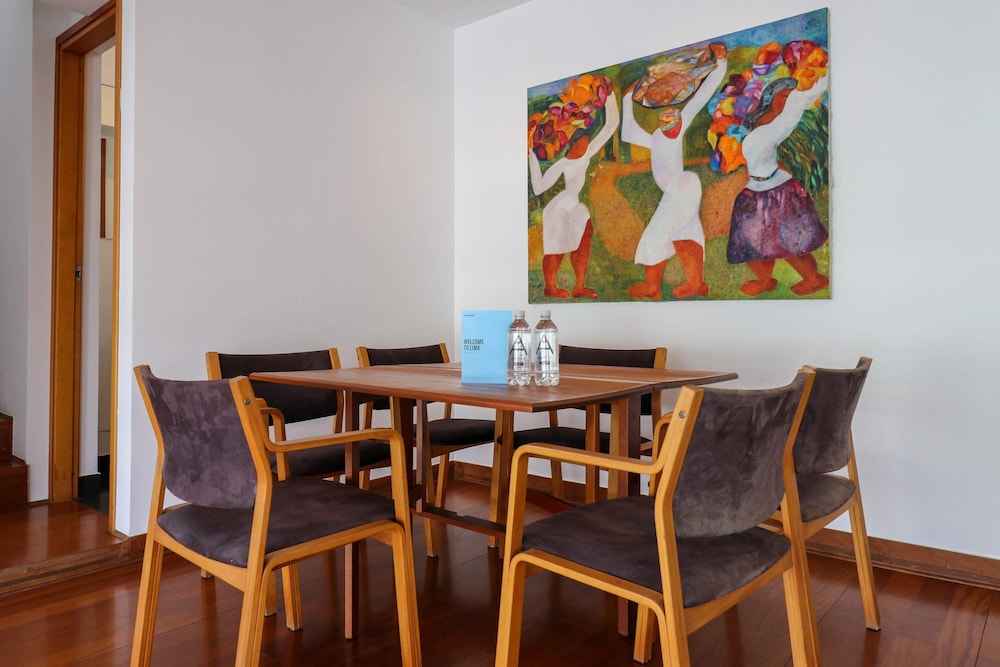 w Radiant 2BR w Modern Terrace in Miraflores
