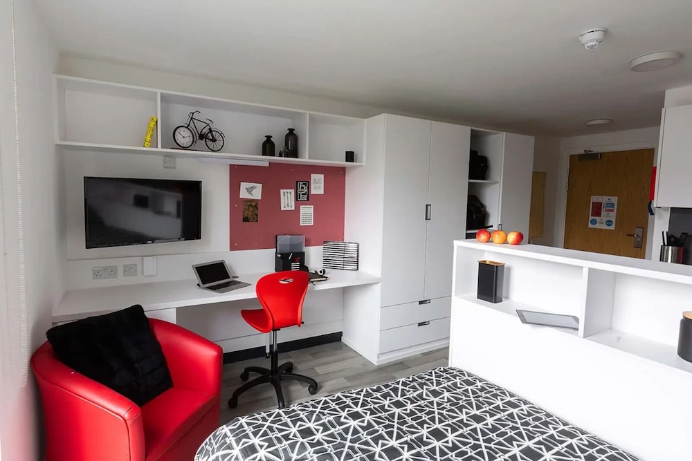 Student Only Abbey House