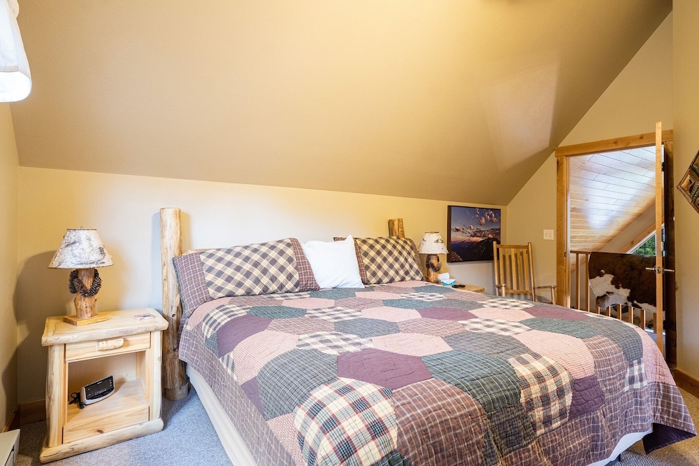 Solitude Condos - Estes Park CO