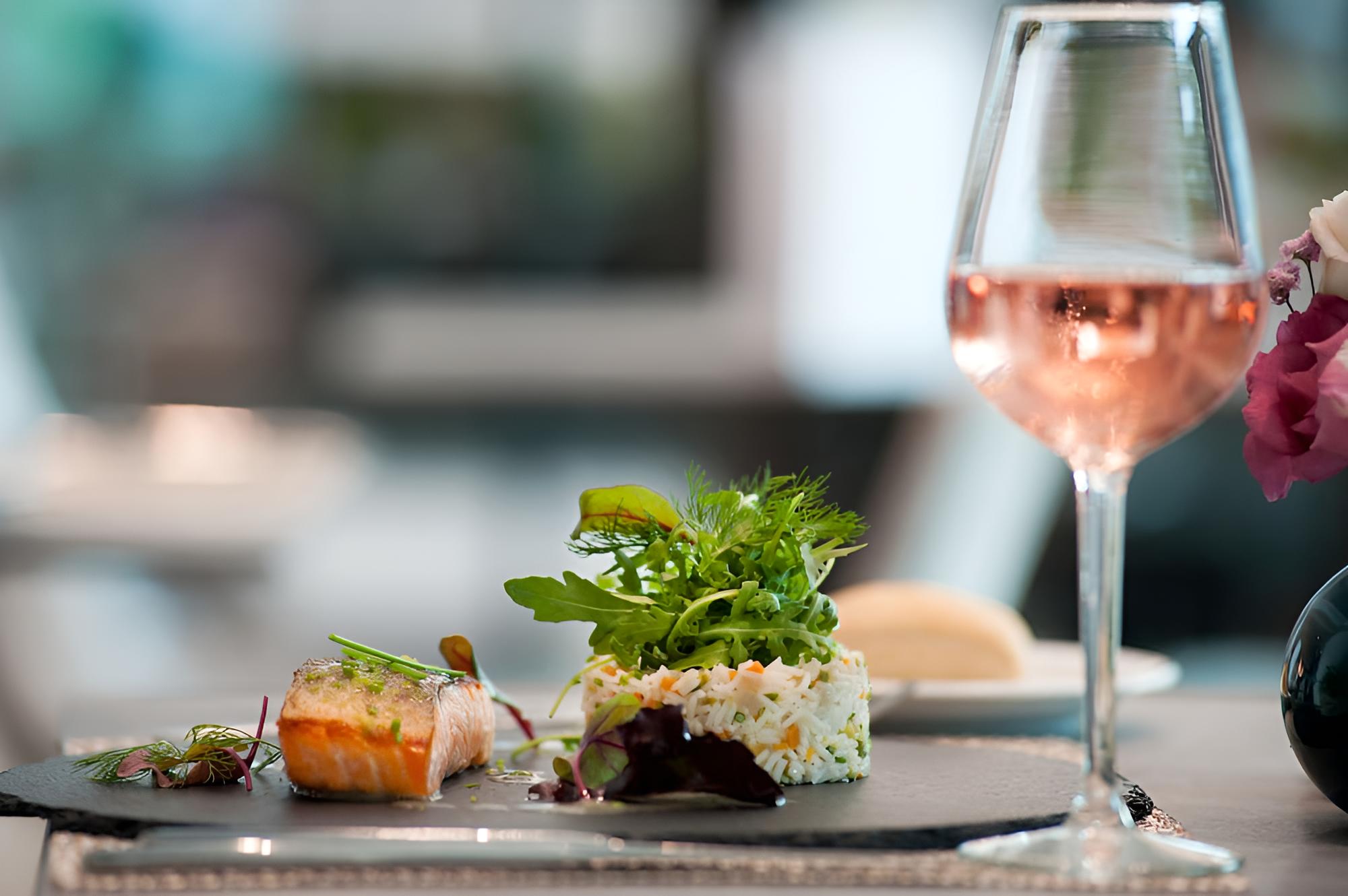 Athenaeum Palace & Luxury Suites