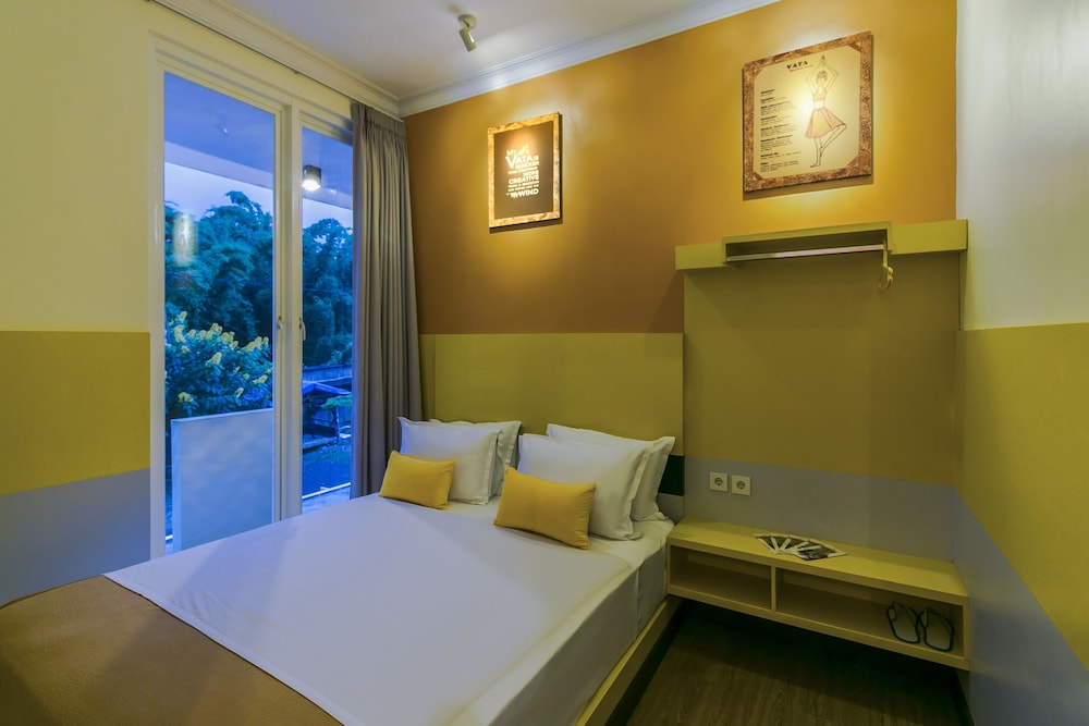 Dhanesvara Holistic Villa