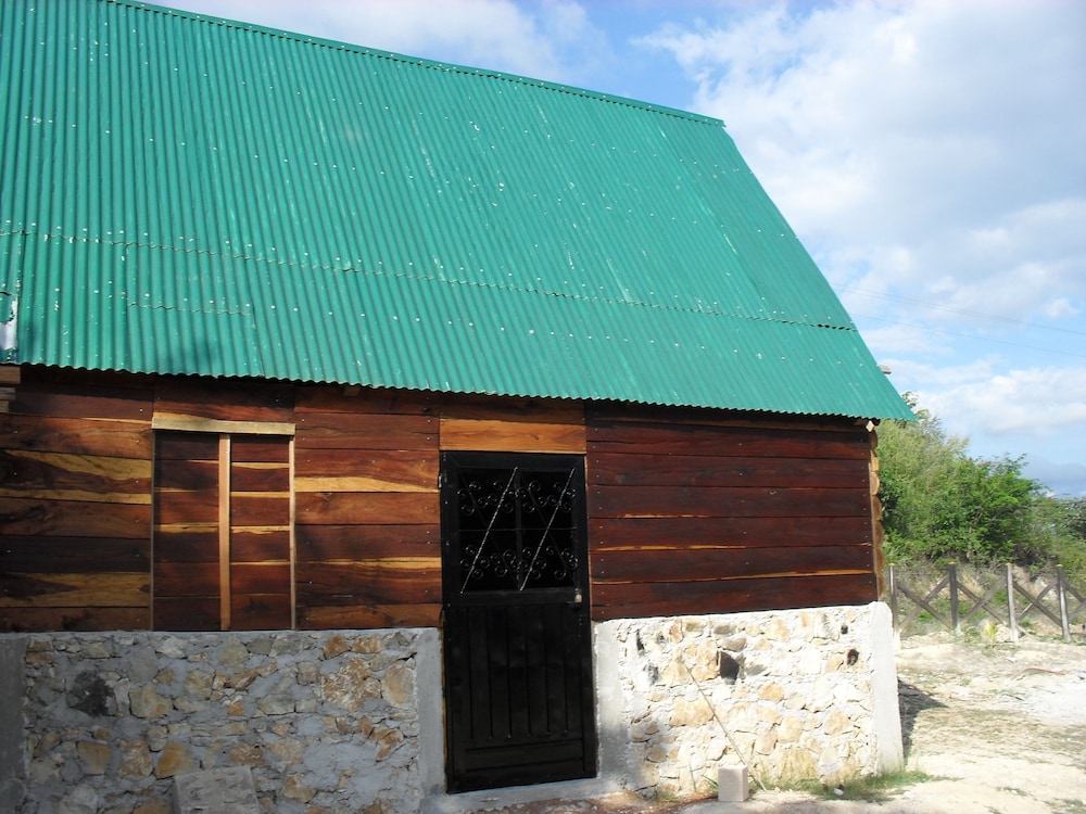 Hotel y cabañas Xanfari