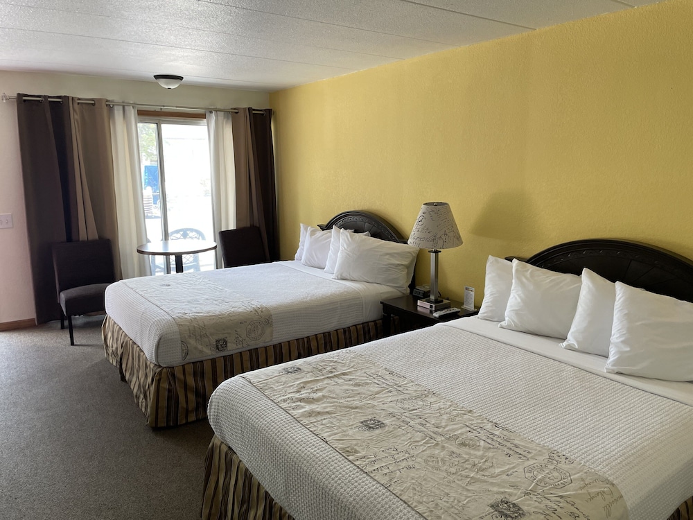Trails End Motel view 5