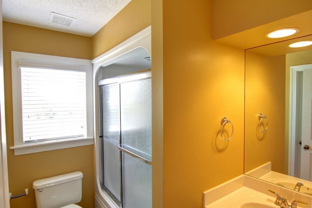 Dune Escape 5 Bedroom Home by RedAwning