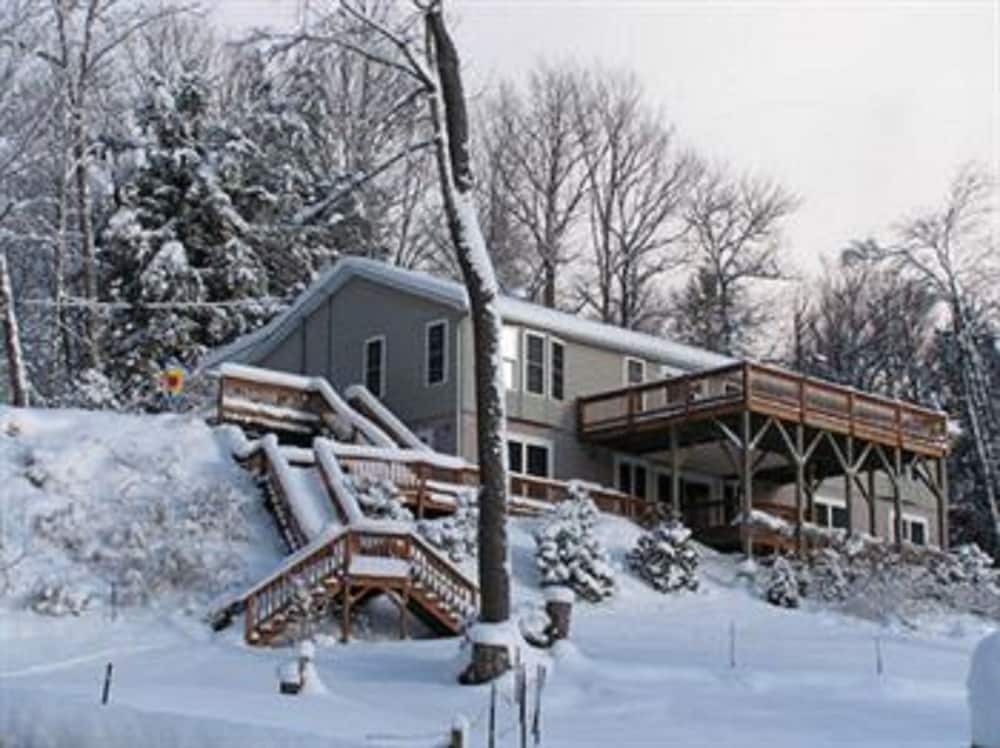 Cabins at Twinbrook Resort