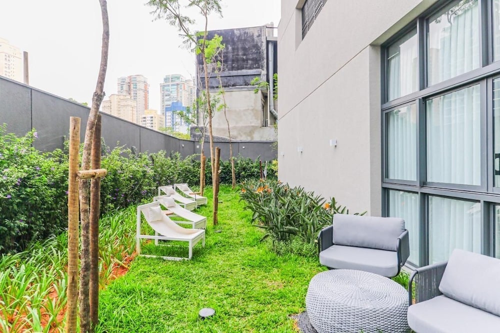 Haus Mitre Residences