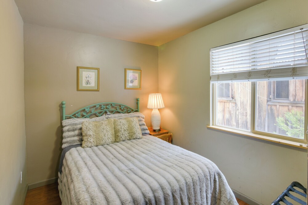Fire Pit & Trails On-site: Butte Meadows Retreat!