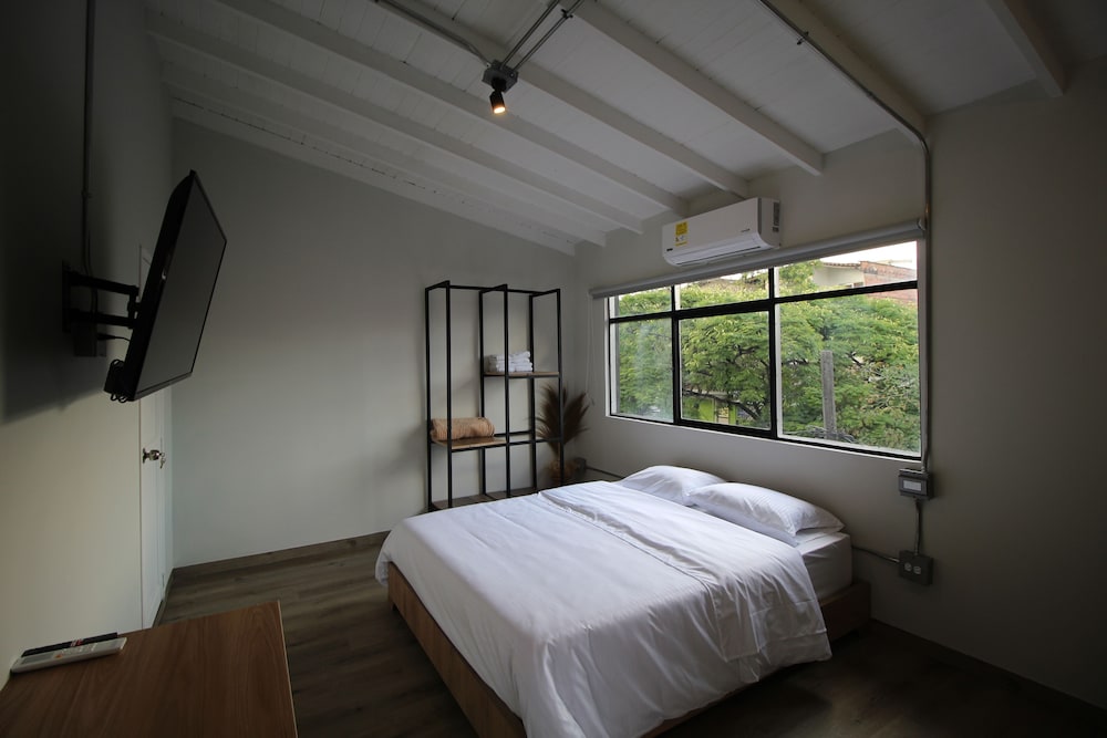 Alojamiento pet-friendly en Medellín, sector Laureles