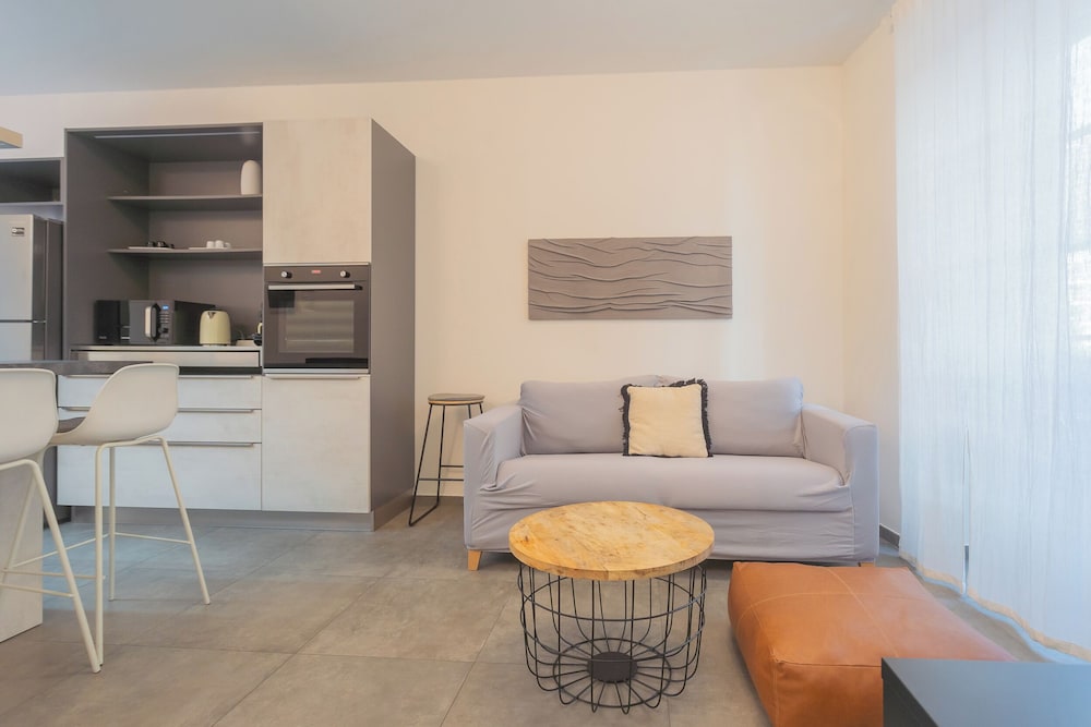 Enchanted Como Lake - City Apartment by Rent all Como