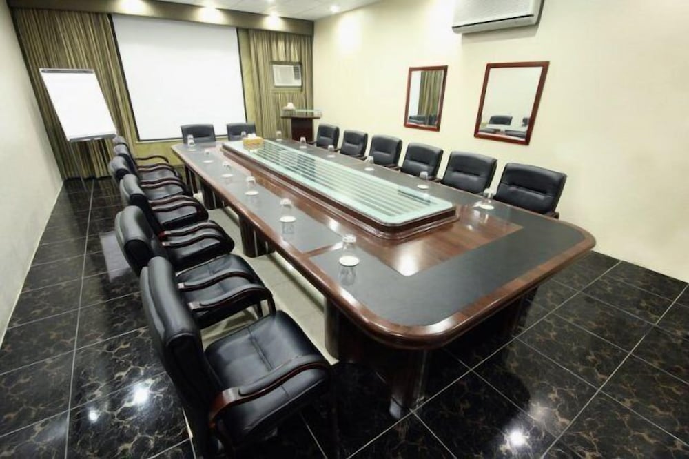meeting & event spaces
