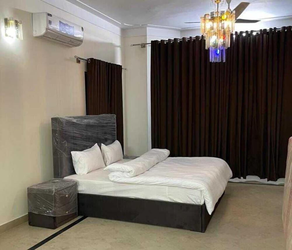 Executive Grand Royal