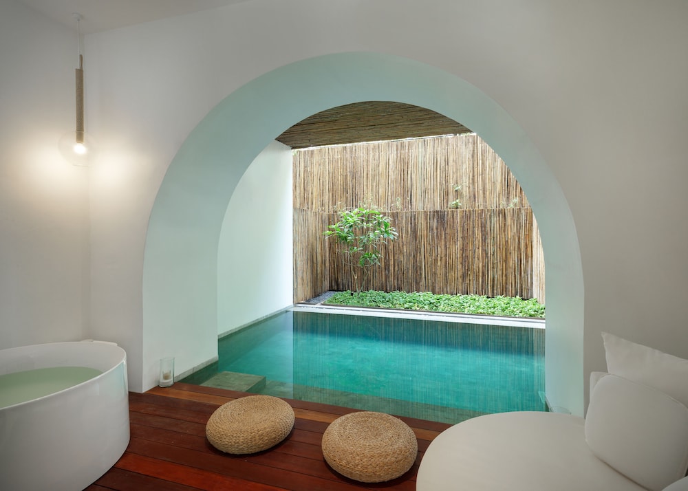 SALA Samui Chaweng Beach Resort