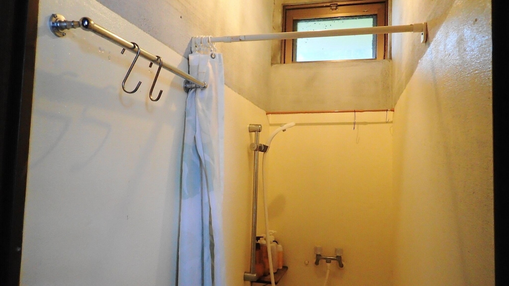 Hotel Hibiscus - Hostel