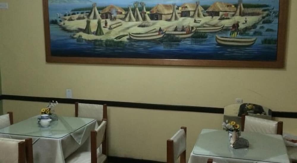 HOSTAL LOS UROS