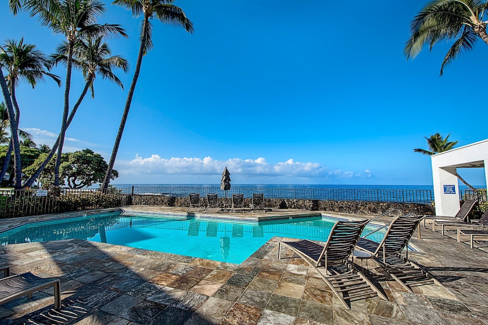 Ocean Front Villa - Central AC- Vrkcv