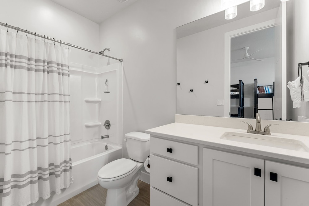 Tahitian Pearl 5 Bedroom Townhouse