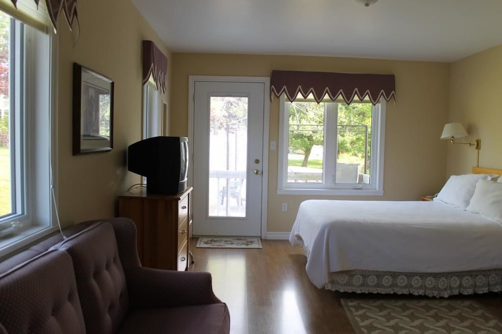 Mackenzie House B&B by Elevate Rooms