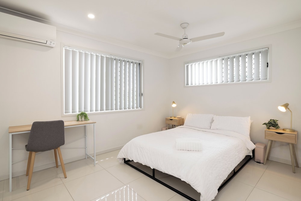Smart Suites Self Check-in Apartments - 14 Freney