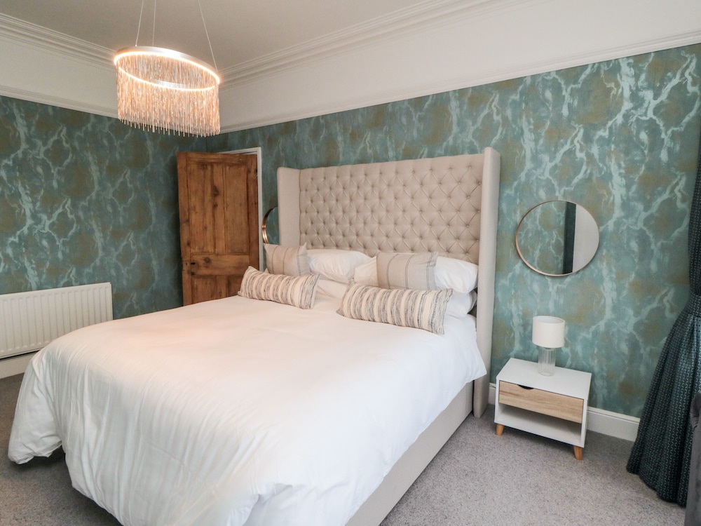 No.20 The Headland