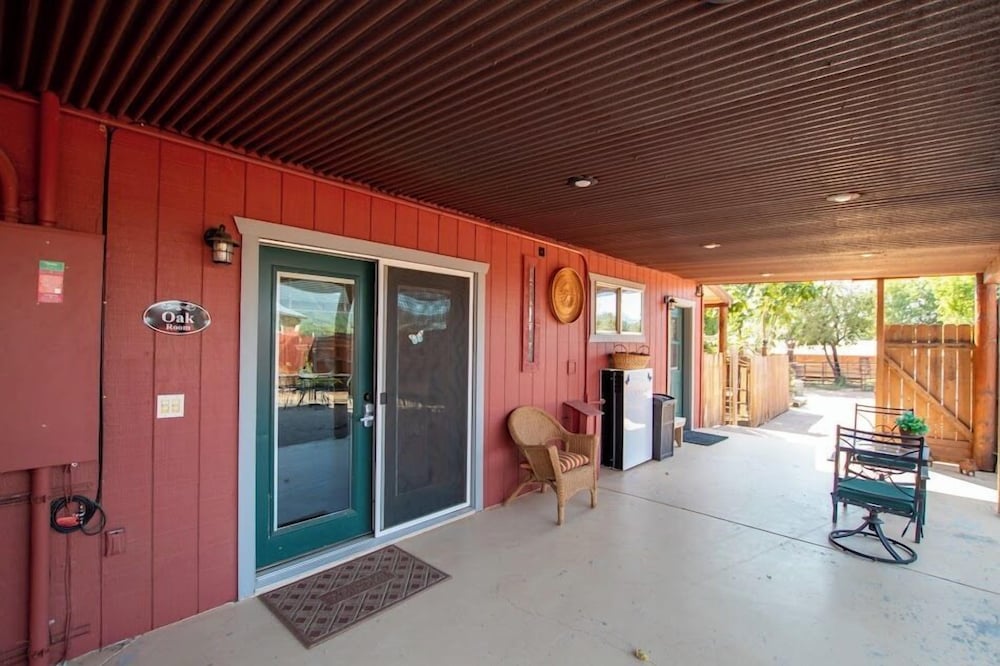 Beeline Guest House