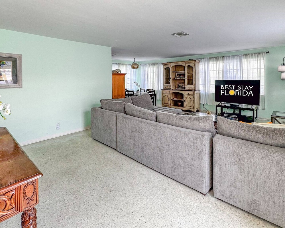 Sunrise Delight Pet-friendly 2-min Walk to Beach
