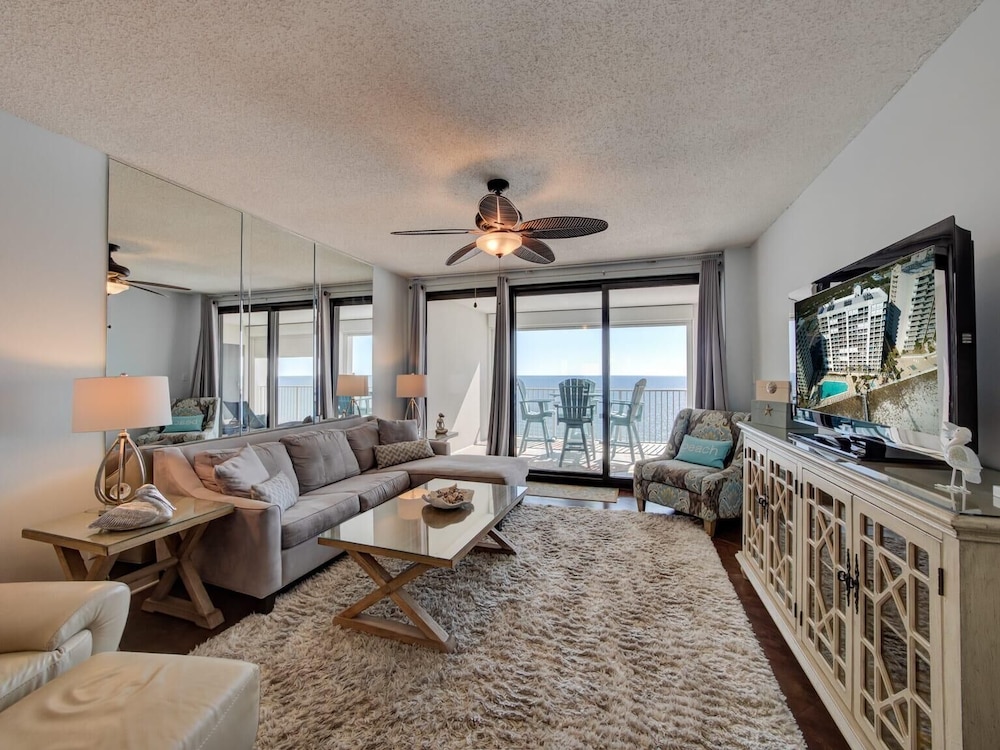 Pelican Pointe 1505