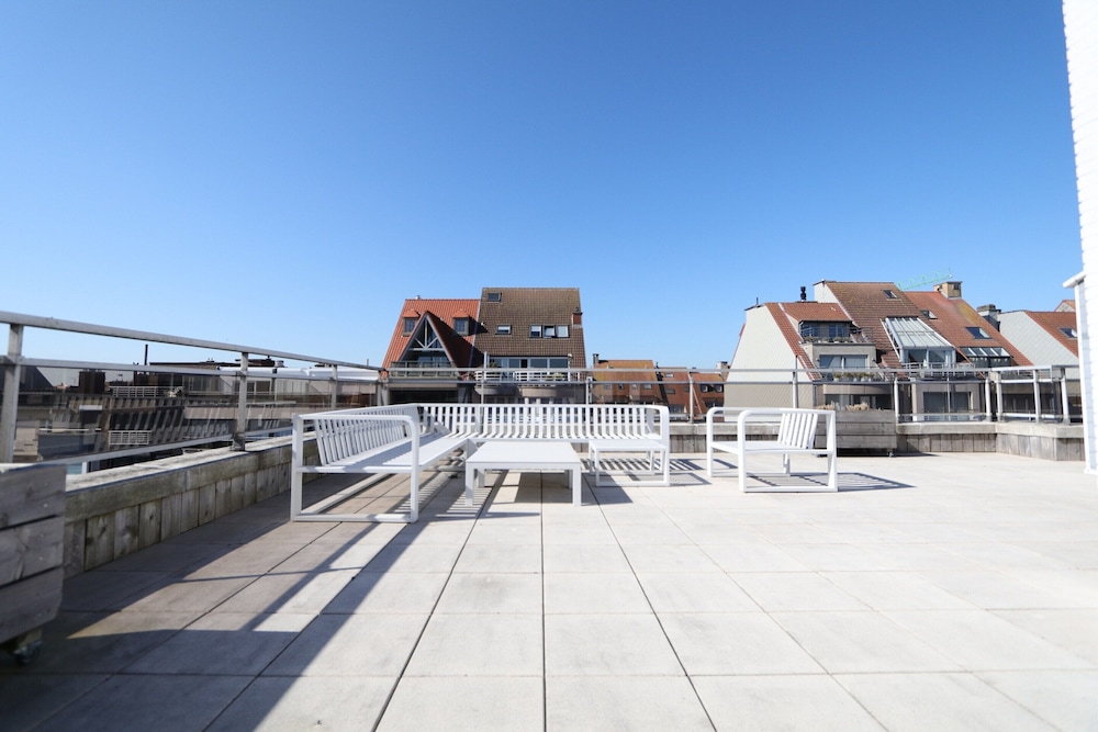 Penthouse in Knokke Near Beach and Lippenslaan