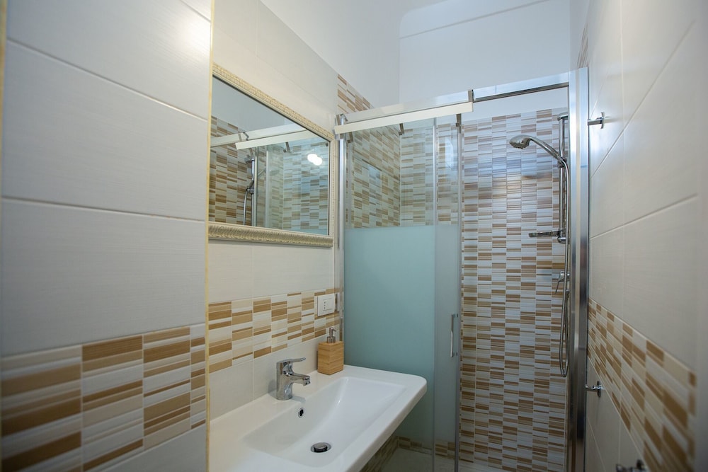 Home Hotel - Cesarotti 2