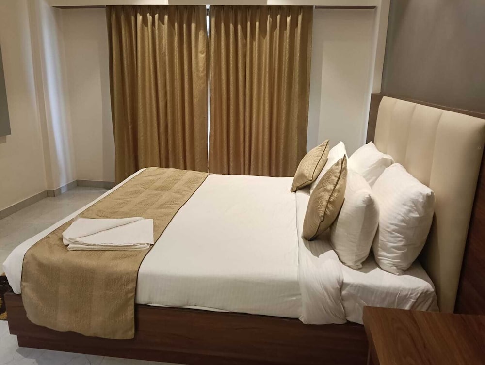Hotel Shrileela